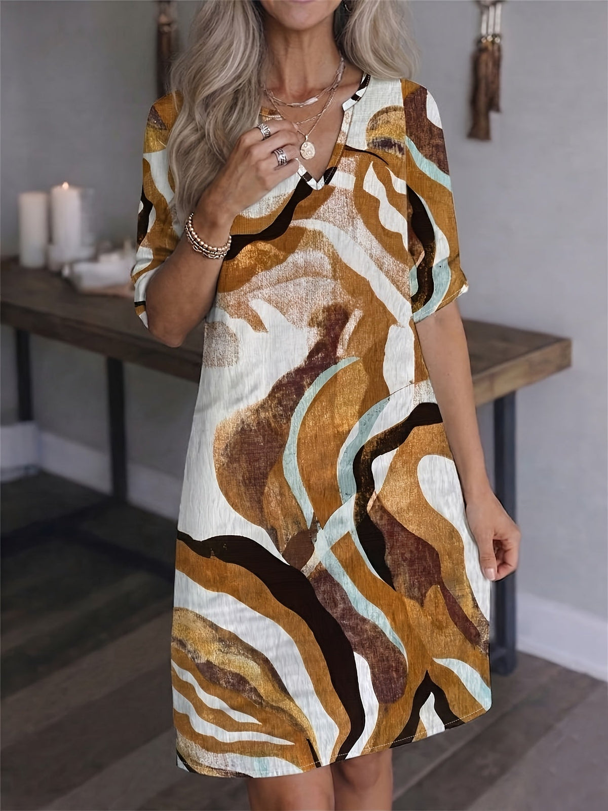 Women's Shift Dress | V-Neck Short Sleeve Printed