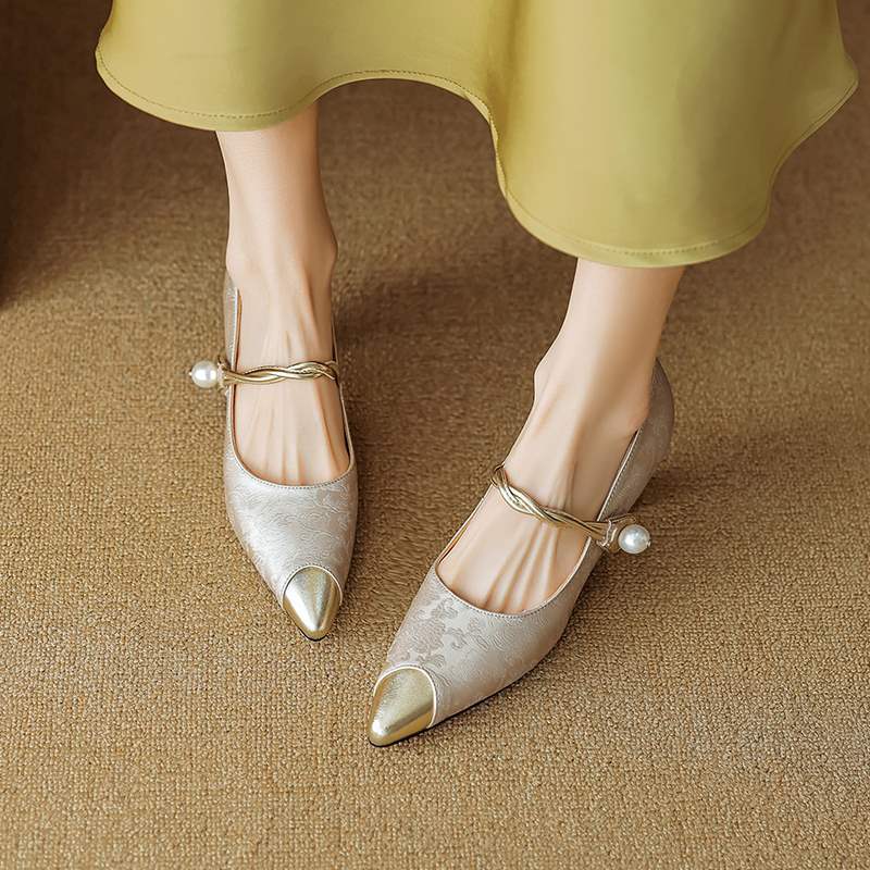 Women's Kitten Heels | Pointed Toe Metallic Satin Mary Jane