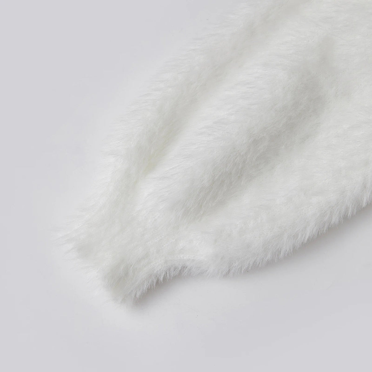 Relaxed fit white long cardigan for women, cozy and chic, perfect for casual layering in fall.