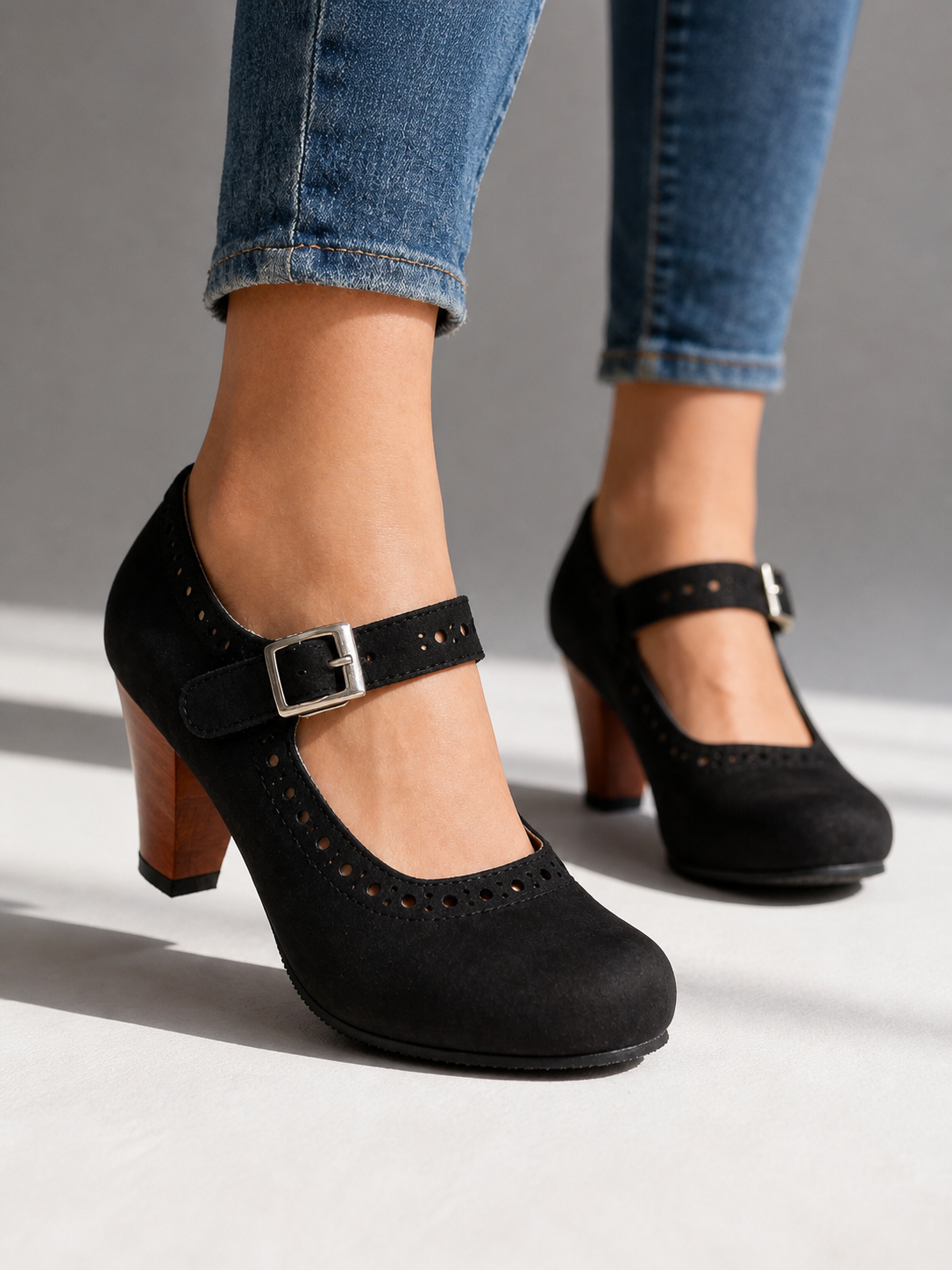 Women's Mary Jane | Brogue Detail Block Heel Buckle Strap