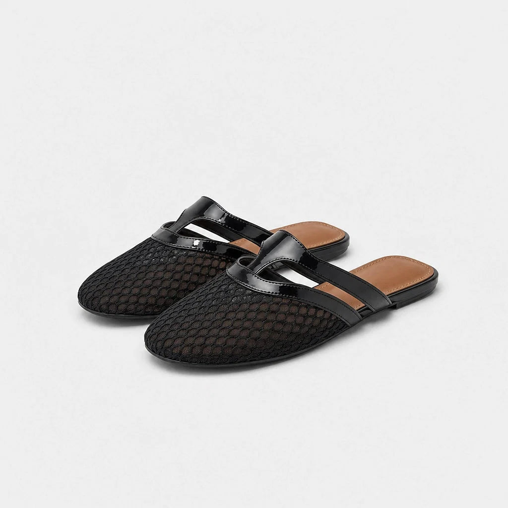 Quilana Mesh Mule Flats — Black (studio solo)