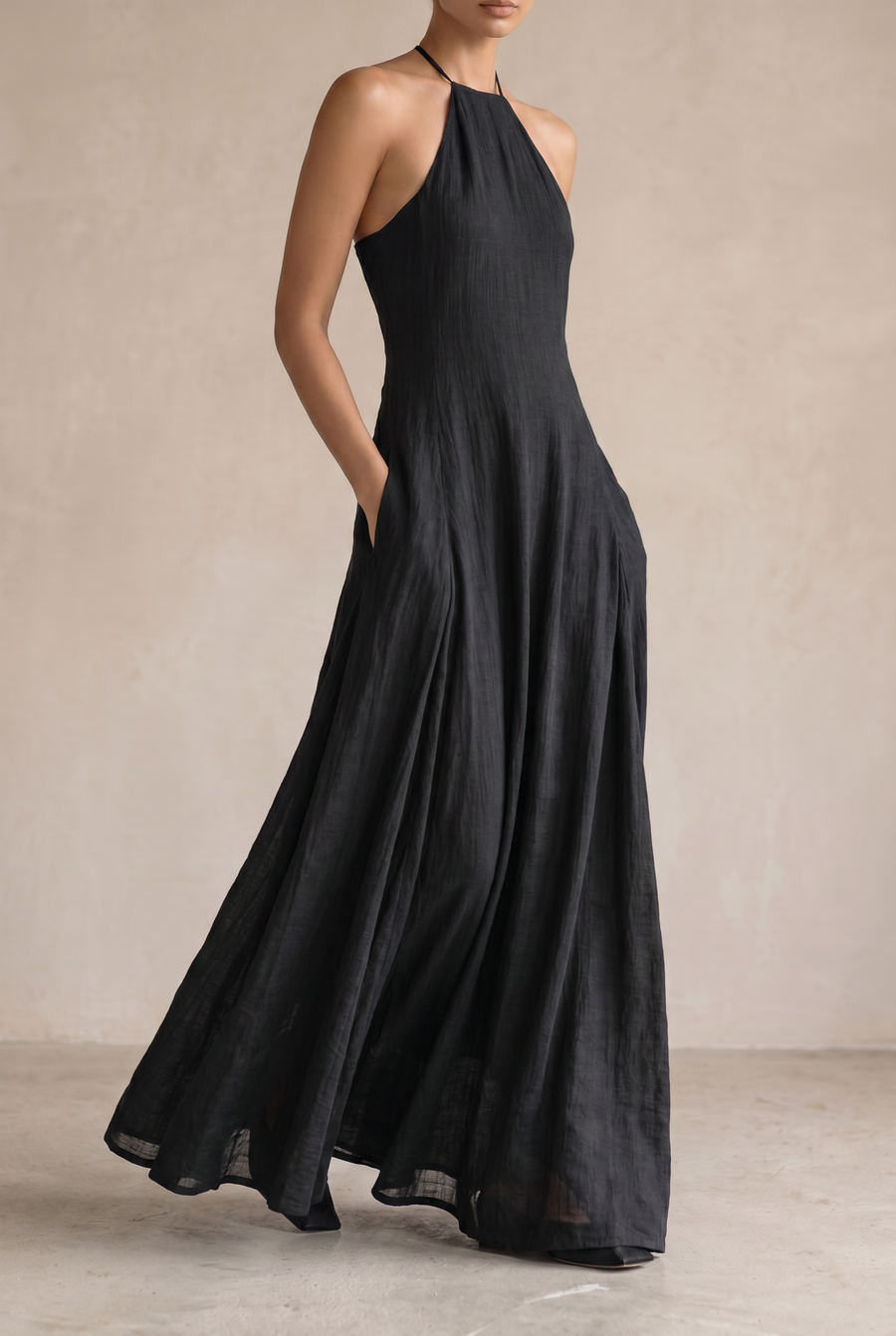 Women's Minimalist Linen Blend Halter Neck Sleeveless Maxi Dress - black three-quarter view