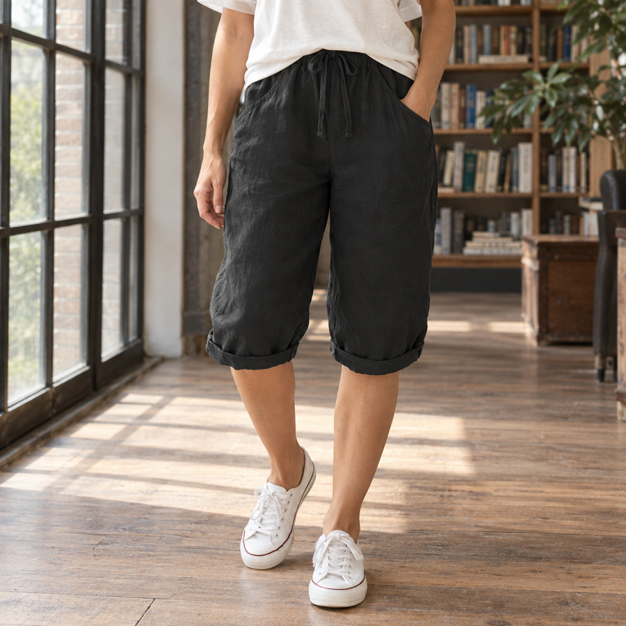 Olympia-Louise Relaxed Capri Pants - Black