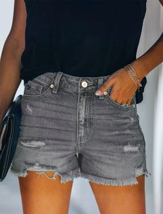Mid-rise gescheurde denim shorts in de kleur Grijs voor dames in Heritage stijl ideaal voor de herfst.