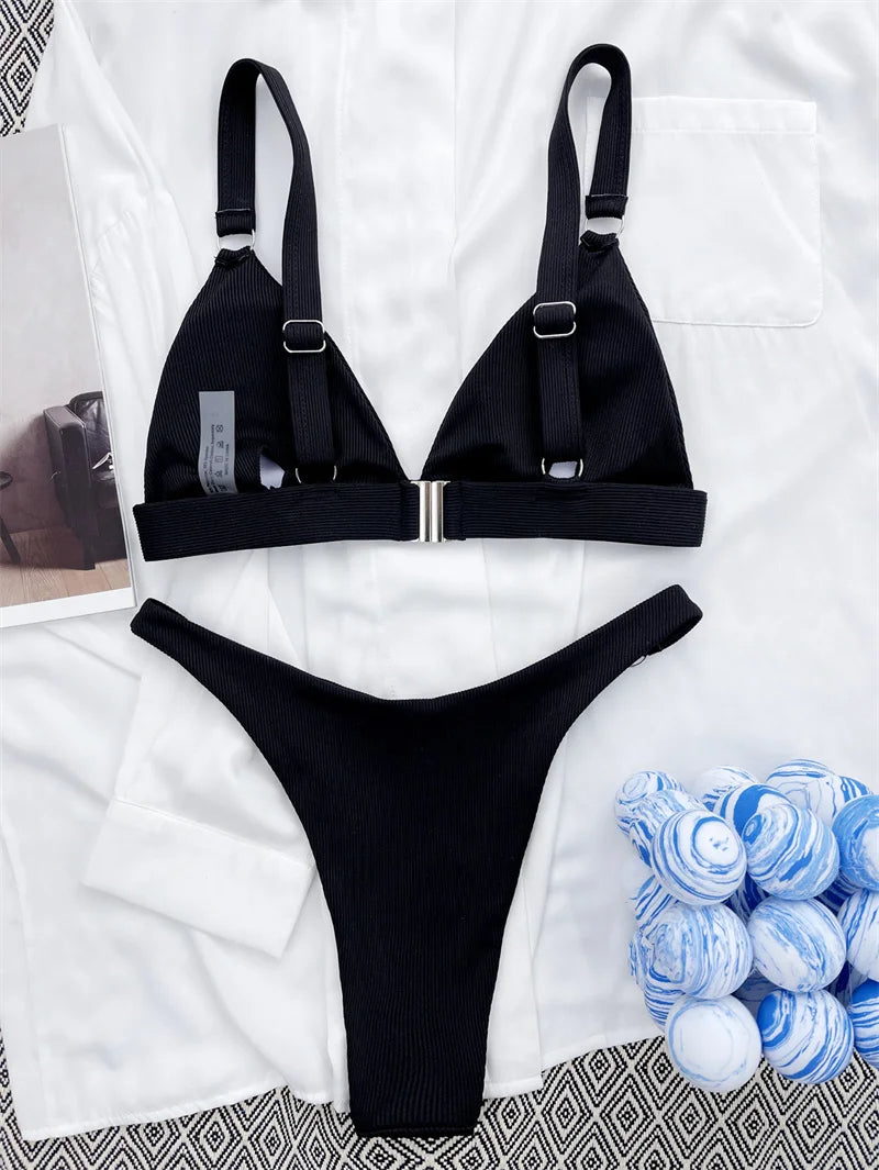 Vera | Unieke & trendy bikini in de kleur Zwart voor dames in Beach stijl ideaal voor de zomer.