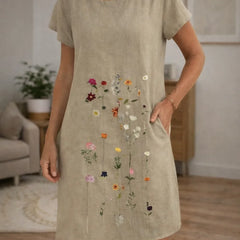 Mini jurk met geborduurde bloemen